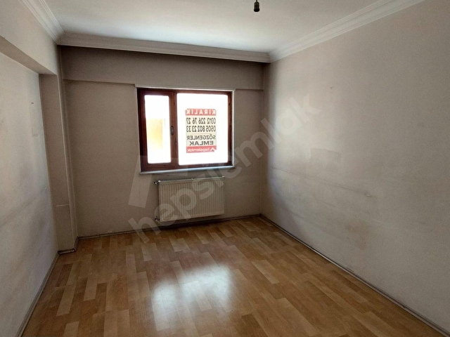 Piyade Mahallesinde Salı Pazarı İçi 3+1 Kiralık Daire - Görsel 24