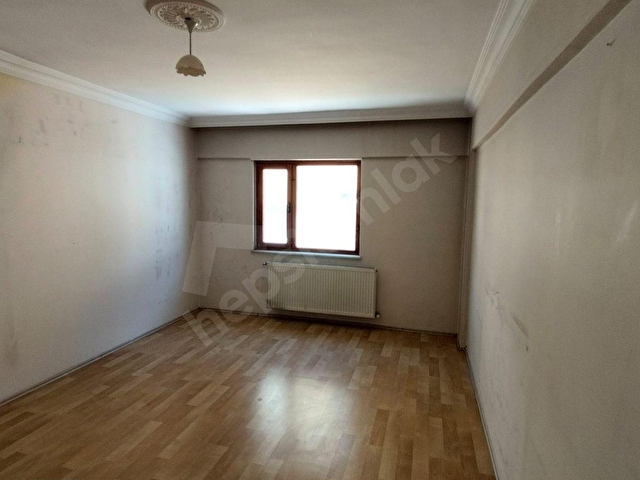Piyade Mahallesinde Salı Pazarı İçi 3+1 Kiralık Daire - Görsel 27