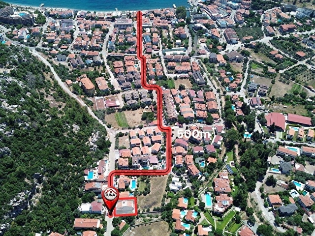 KOMPLE SATILIK BİNA. 3 KAT,5 EV,AYRI AYRI TAPULU,BAHÇELİ,HAVUZLU - Görsel 4