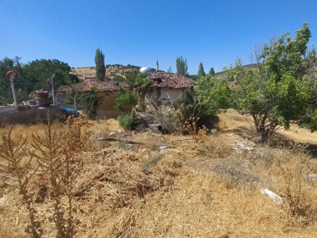 ÇALKARA MAHALLESİNDE KÖYİÇİNDE SATILIK ARSA - Görsel 2