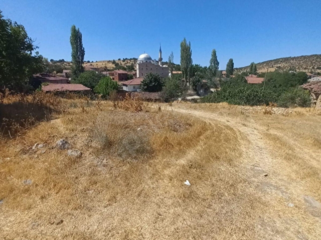 ÇALKARA MAHALLESİNDE KÖYİÇİNDE SATILIK ARSA - Görsel 3