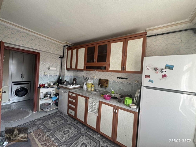 ACİL PURSAKLAR SARAY MERKZİ LOKASYONDA GENŞ TERASLI SATILK DAİRE