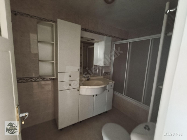 AYVALIK MARİNAYA YAKIN MERKEZİ ISITMALI KİRALIK 3+1 GENİŞ DAİRE - Görsel 9
