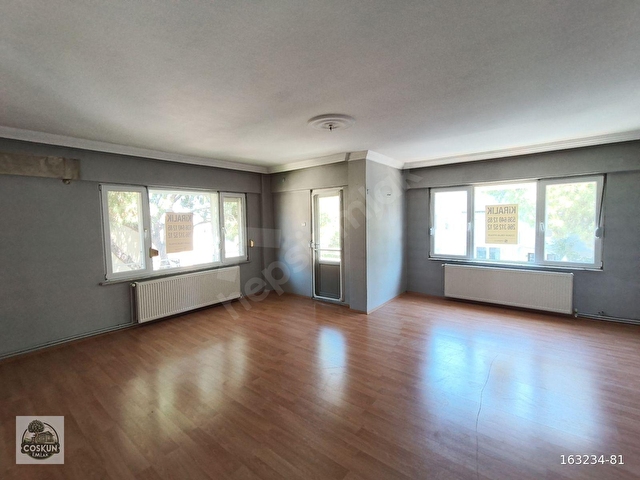AYVALIK MARİNAYA YAKIN MERKEZİ ISITMALI KİRALIK 3+1 GENİŞ DAİRE