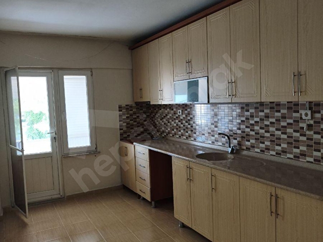 AYVALIK MARİNAYA YAKIN MERKEZİ ISITMALI KİRALIK 3+1 GENİŞ DAİRE - Görsel 30