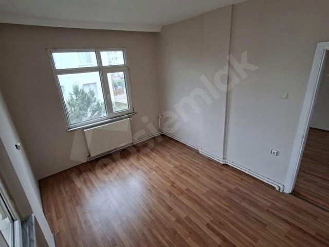 KARTAL TOPSELVİ ÇARŞI MERKEZDE 2+1 SAHİLE YAKIN HEMEN TAŞINMAYA HAZIR FIRSAT - Görsel 8