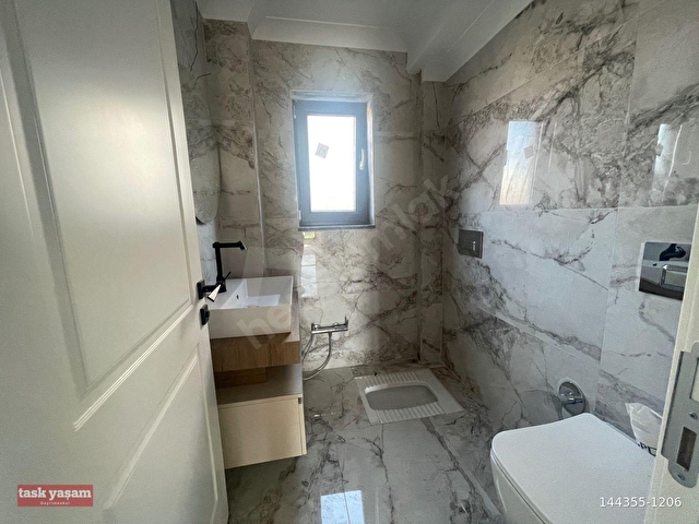 Tuzla Sitede Ofis/Klinik/Şirket Kullanımına Uygun Kiralık Villa - Görsel 11