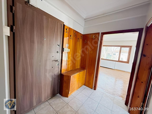 Hacıosman Metroya Yürüme Mesafede, Ara Kat BAKIMLI 3+1 Kiralık - Görsel 10