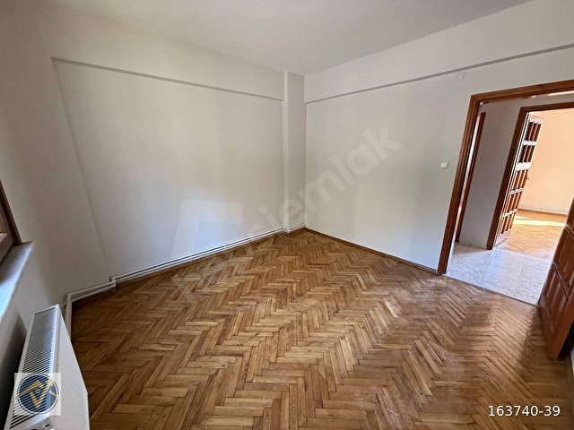 Hacıosman Metroya Yürüme Mesafede, Ara Kat BAKIMLI 3+1 Kiralık - Görsel 14