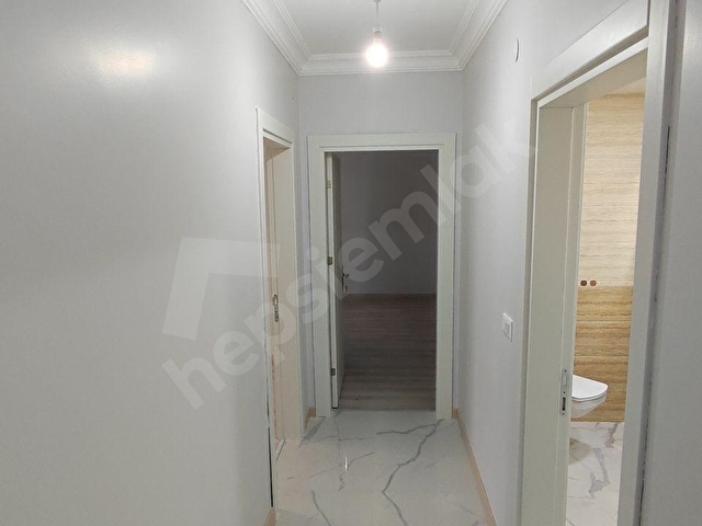 Trakyakentten İçi Sıfırdan Farksız 3+1 Ebeveyn Banyolu Daire - Görsel 11