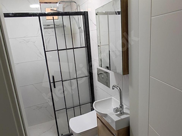 Trakyakentten İçi Sıfırdan Farksız 3+1 Ebeveyn Banyolu Daire - Görsel 24