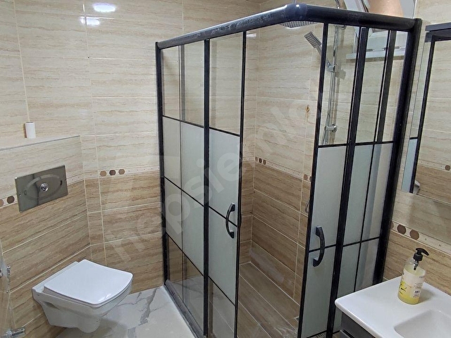 Trakyakentten İçi Sıfırdan Farksız 3+1 Ebeveyn Banyolu Daire - Görsel 13