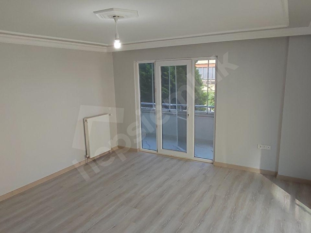 Trakyakentten İçi Sıfırdan Farksız 3+1 Ebeveyn Banyolu Daire - Görsel 10