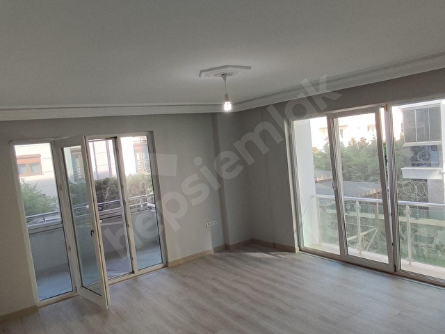 Trakyakentten İçi Sıfırdan Farksız 3+1 Ebeveyn Banyolu Daire