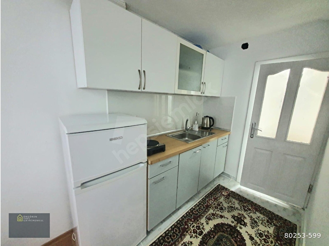 KADIKÖY İSKELESİNDE GENİŞ MUTFAKLI, LÜKS EŞYALI, SIFIR, KOMBİLİ 1+1 DAİRE - Görsel 4