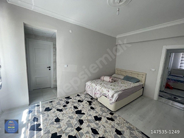 YENİ SAHİBİNİ BEKLEYEN FIRSAT ! CADDE ÜZERİ SATILIK 2+1 DAİRE ! - Görsel 5