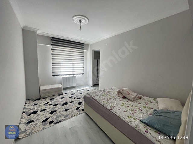YENİ SAHİBİNİ BEKLEYEN FIRSAT ! CADDE ÜZERİ SATILIK 2+1 DAİRE ! - Görsel 6