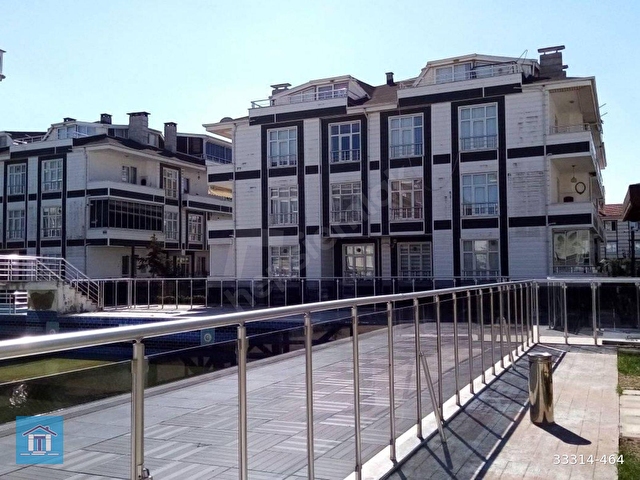 Karasu Yesil Vadi 1 Sitesi Havuz Manzarali Dubleks Esyali 33314 464 Hurriyet Emlak