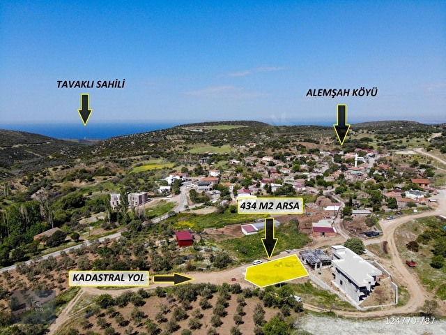ÇANAKKALE EZİNE ALEMŞAH KÖYÜNDE SATILIK İMARLI ARSA