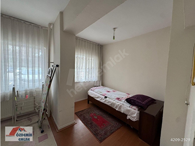 ÖZDEMİR EMLAKTAN SİTE İÇİ 2+1 GİRİŞ ÖN CEPHE - Görsel 12