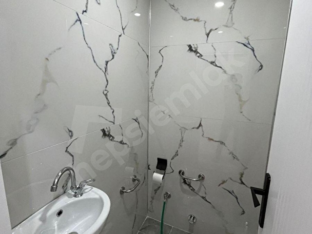 ER GAYRİMENKULDEN ŞEHİR MERKEZİNE YAKIN MÜSTAKİL LÜKS DAİRE - Görsel 11