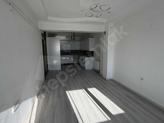 100.YIL MAH. ANAYOL ÜZERİ SATILIK 3+1 DAİRE SUAT GAYRİMENKUL DEN - Görsel 4