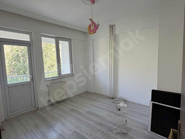 100.YIL MAH. ANAYOL ÜZERİ SATILIK 3+1 DAİRE SUAT GAYRİMENKUL DEN - Görsel 6