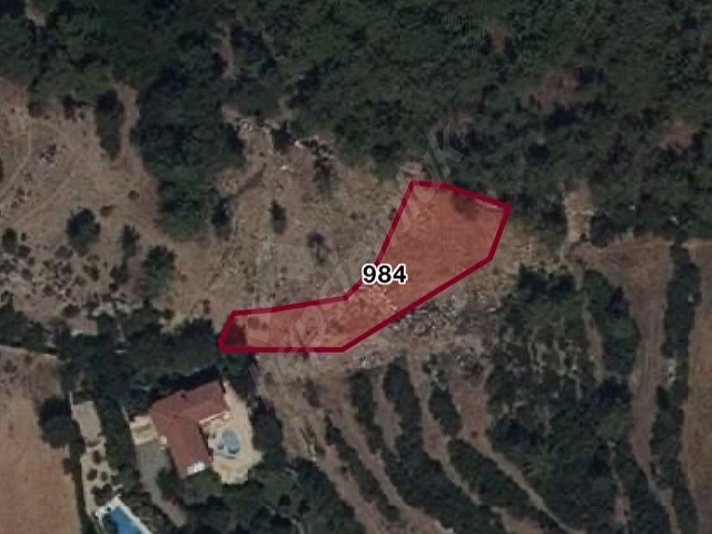 ANTALYA KEMERDE SATILIK 1368 M2 YATIRIMLIK TARLA