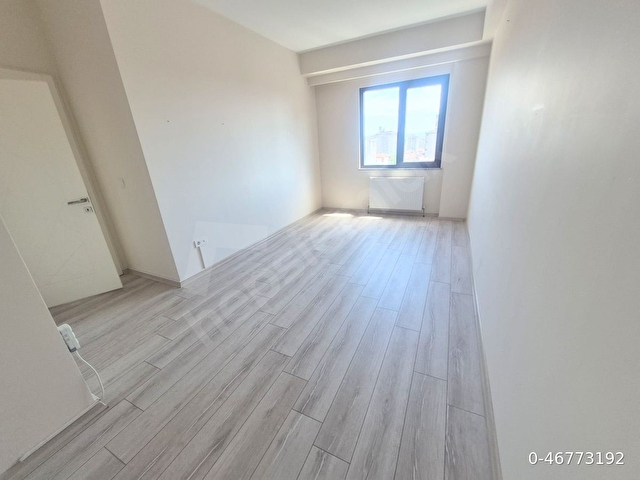 UMRANİYEDE SATILIK FIRSATLIK İSKANLI DAİRE - Görsel 2