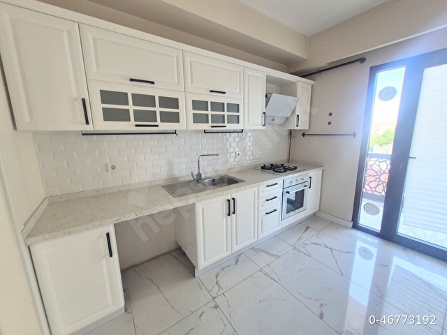 UMRANİYEDE SATILIK FIRSATLIK İSKANLI DAİRE - Görsel 6