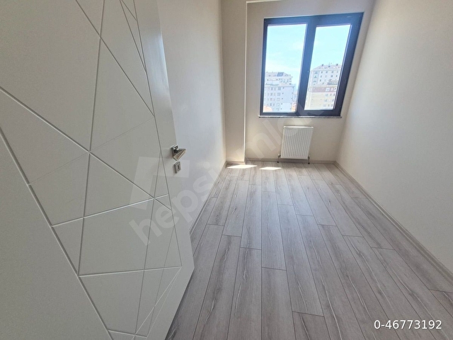 UMRANİYEDE SATILIK FIRSATLIK İSKANLI DAİRE - Görsel 9