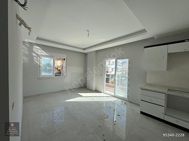 ALANYA ÇIPLAKLIDA SATILIK SIFIR 2 +1 AMERİKAN MUTFAK 75M2 DAİRE - Görsel 12