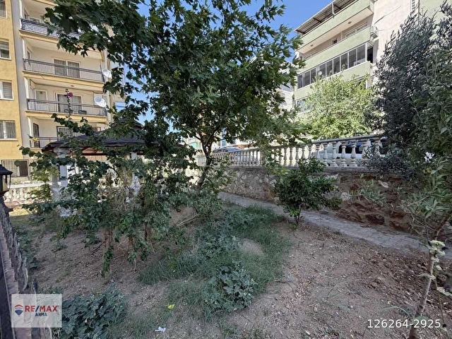 MENEMEN UĞUR MUMCU  MAH  SİTE İÇERİSİNDE  SATILIK  3+1 ARA KAT DAİRE - Görsel 2