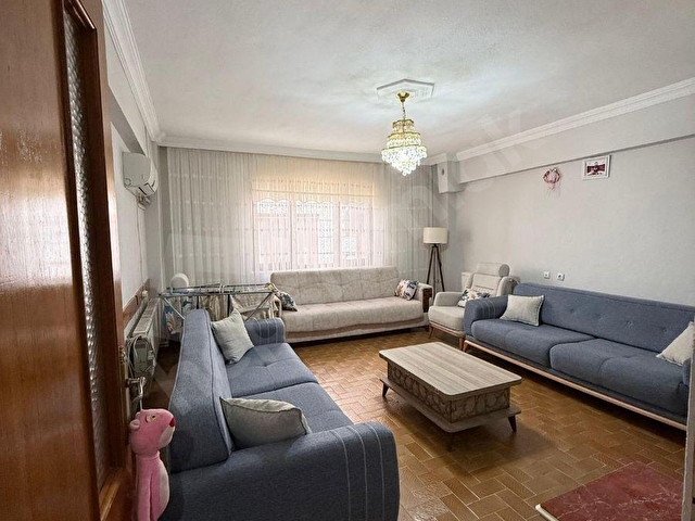 BURHANİYE MERKEZDE ÇARŞI İÇİNDE SATILIK 3+1 DAİRE - Görsel 2