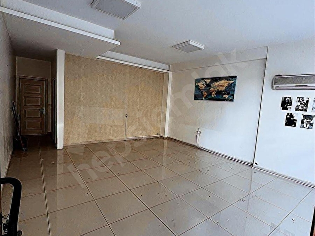 ŞEMİKLERDE AHMET PİRİŞTİNA YAKINI İŞLEK SOKAKTA 30m2 DÜKKAN