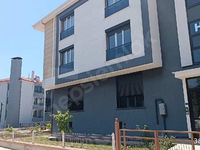 BEDİR EMLKATAN. ERGENOKON MAHALLESİNDE KARACA. EVLERİNDE SATILIK DAİRE - Görsel 30
