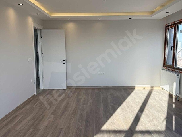 MAHMUTBEY - GÜNEŞLİ / 3+2 187 m² GENİŞ TERAS DUBLEX / REVAN PARK - Görsel 13