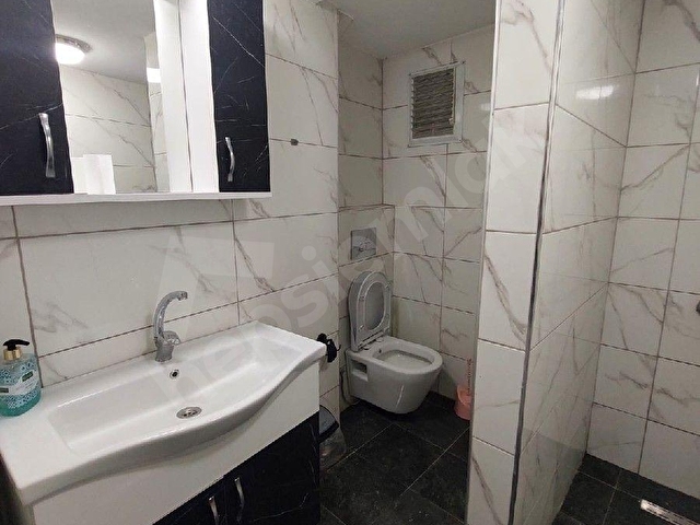 berk emlaktan Beyoğlu kamer hatunda  eşyalı daire - Görsel 3