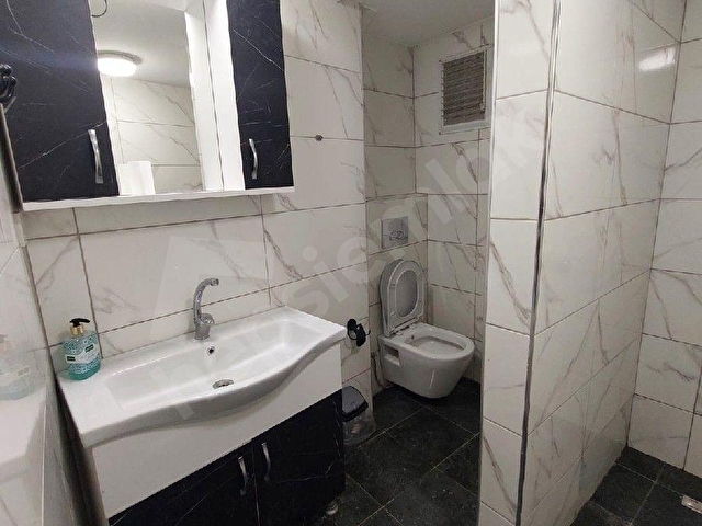 berk emlaktan Beyoğlu kamer hatunda  eşyalı daire - Görsel 5