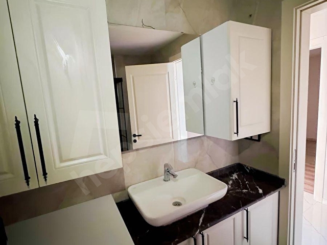 Seferihisarda Site İçinde, Konforlu ve Yatırımlık 2+1 Daire - Görsel 13