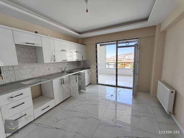 GÜVEN EMLAKTAN YAKINCADA 3+1 LÜX SATILIK ARAKAT DAİRE - Görsel 2