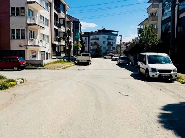 BAYLENT DEN BAHÇELİEVLERDE 2+1 SATLIK DAİRE UYGUN FİYATA - Görsel 3