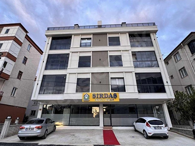 -COŞAR GAYRİMENKUL- Hacılar Harmanında Ultra Lüks 1+1 Ara Kat