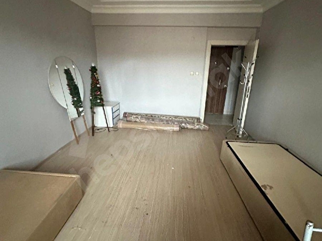 Edirne Merkez Talatpaşa Mah. de geniş kullanışlı balkonlu eşyalı kiralık 1+1 daire - Görsel 5