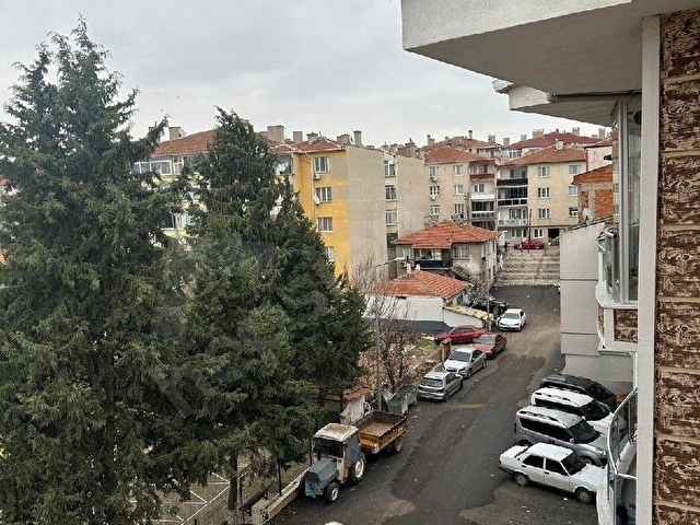 Edirne Merkez Talatpaşa Mah. de geniş kullanışlı balkonlu eşyalı kiralık 1+1 daire - Görsel 10
