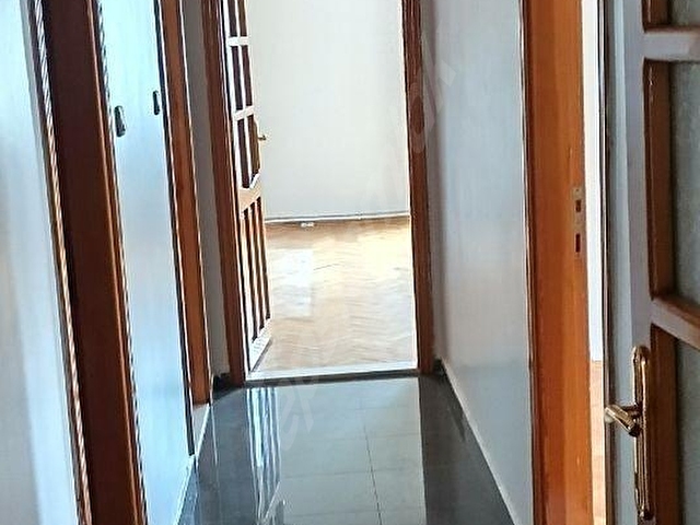 güvenevlerde ana cadde üzerinde bakımli 4+1 kiralık daire - Görsel 11