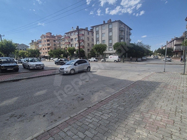 KENT PLAZA CİVARINDA BAKIMLI BODRUMLU BAHÇELİ KİRALIK DÜKKAN - Görsel 6