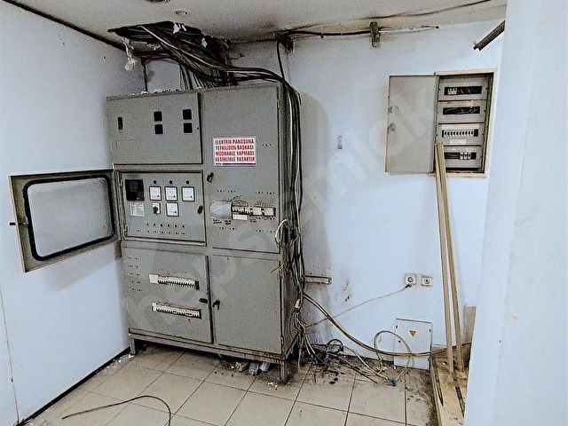 AYDIN NAZİLLİ HÜRRİYET CADDESİ ÜZERİ 700 M² 3 KATLI DÜKKAN - Görsel 26