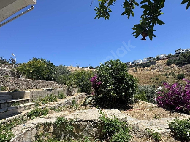 Bodrum Bağla Bankev Sitesinde Deniz Manzaralı Bahçeli 2+1