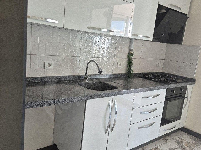 ÖZTÜRKOĞLU İNŞAAT EMLAKTAN BALIKESİR Edremit Tuzcumurat da Kiralık 3artı bir ayrı mutfak lı daire